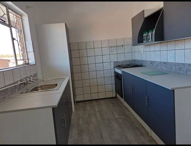 3 BEDROOM APARTMENT FOR SALE IN LILIANTON